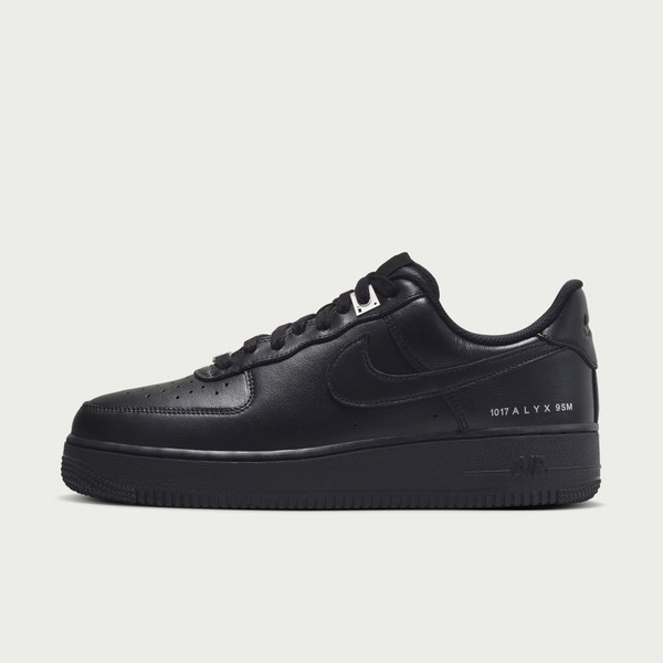 Air force 1 in black outlet womens